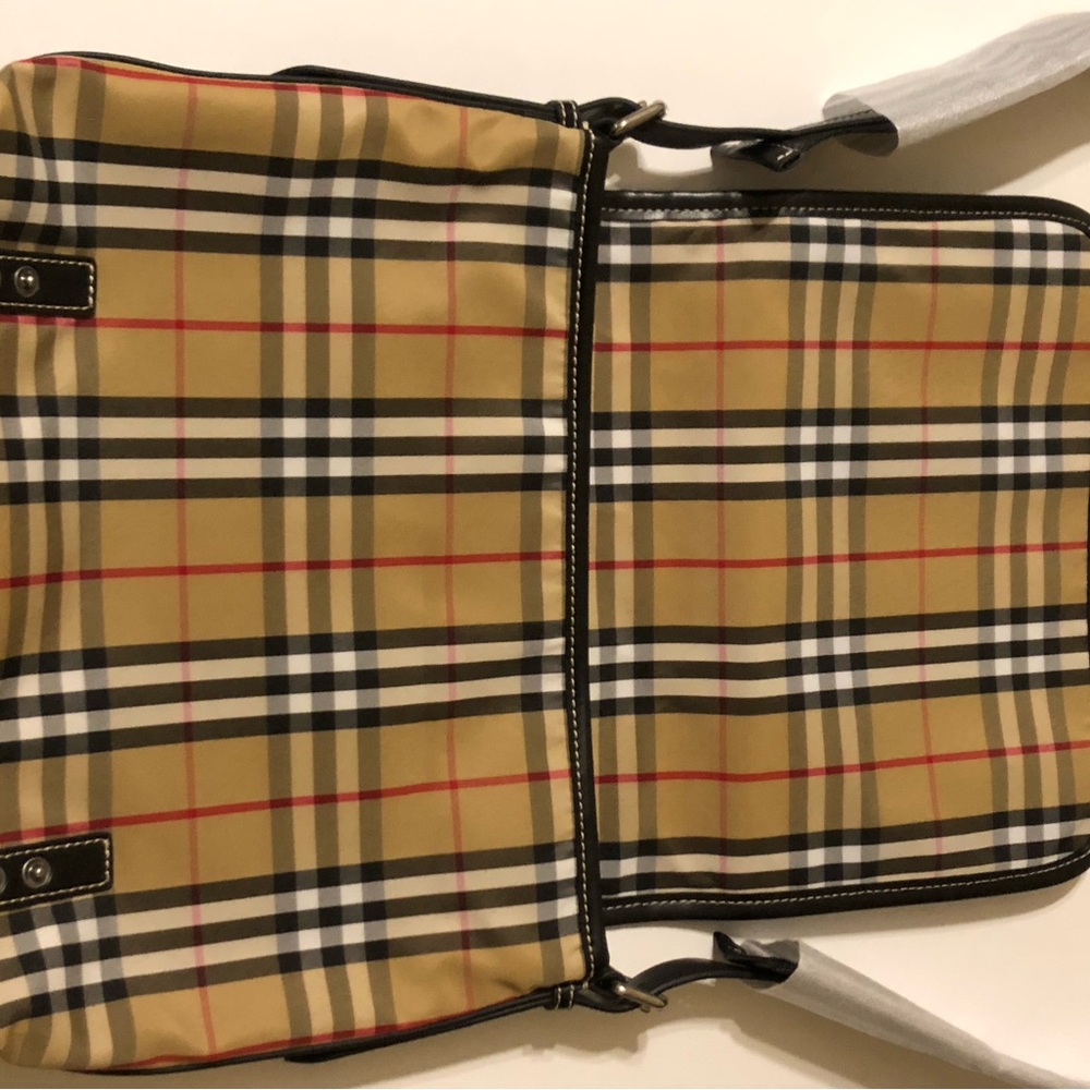 Burberry Red Black & White Stripes Brand New With Tags Authentic Designer Bag - Picture 8 of 16